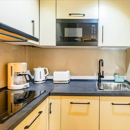 Апартаменты Beach Family By Holidayshome